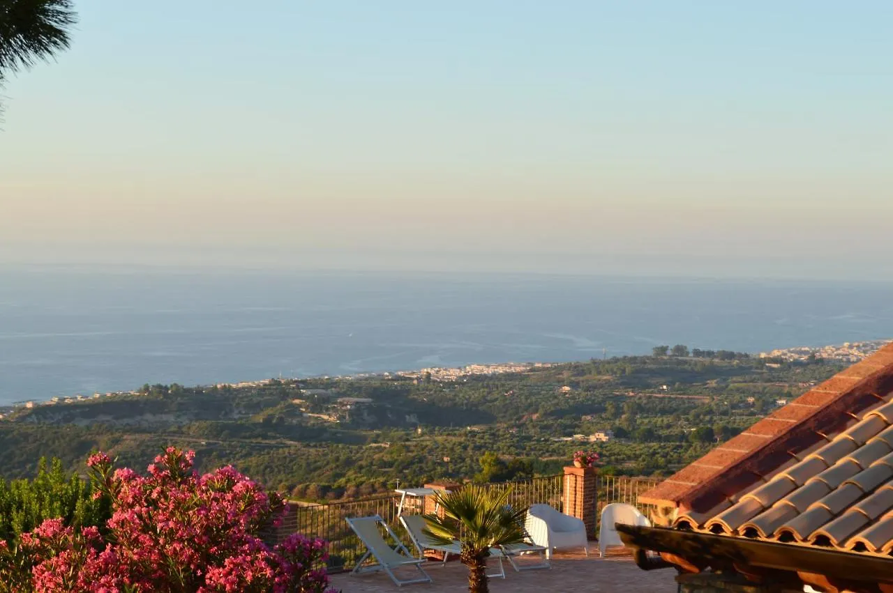 Villa Quiete Spadafora 2*,