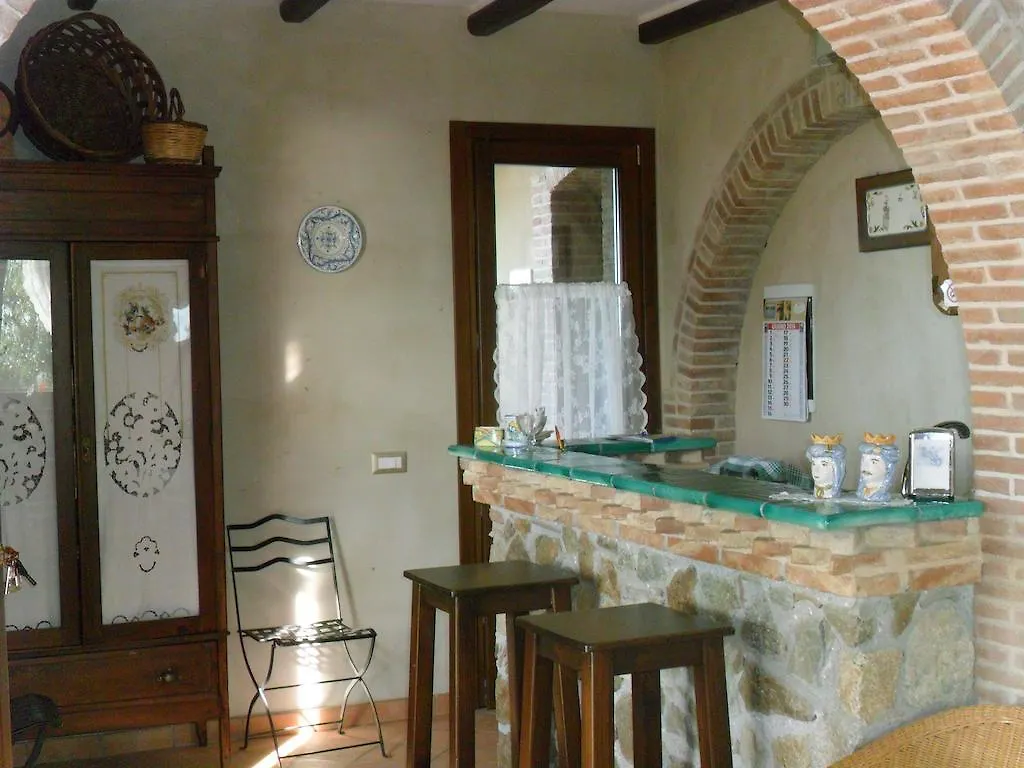 Villa Quiete Spadafora Bed & Breakfast