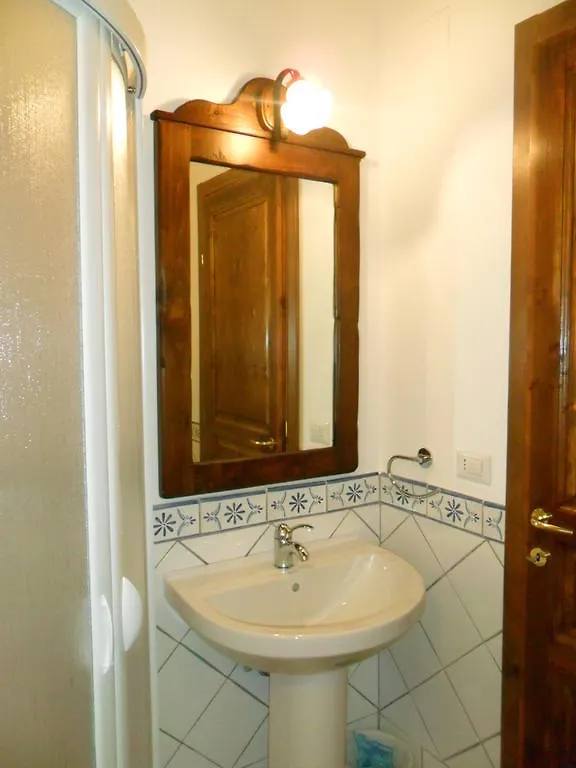 Villa Quiete Spadafora 2*,
