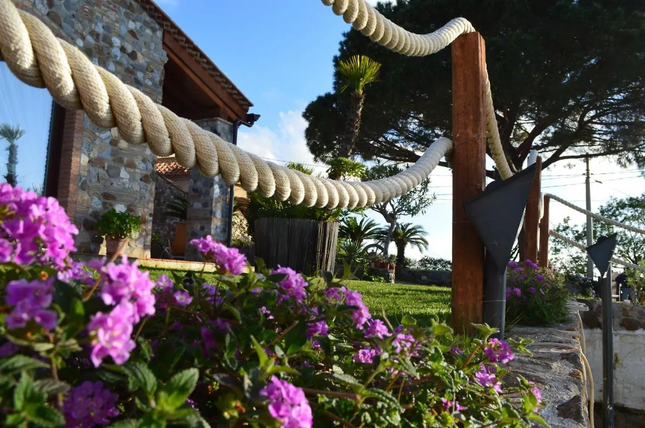 Villa Quiete Spadafora 2*,  Italy